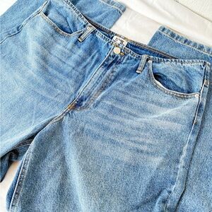 Light Wash Classic Jeans Size 14